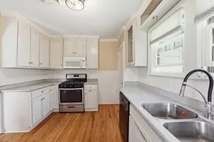 45 Bronson Terrace, Springfield, MA 01108 - Photo 11