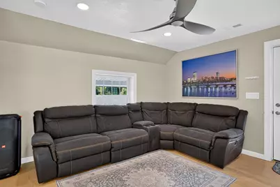 71 River St, Leominster, MA 01453 - Photo 5