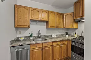 5 Haskell St, Cambridge, MA 02140 - Photo 11