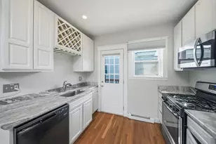 103 Welles Ave, Boston, MA 02124 - Photo 11