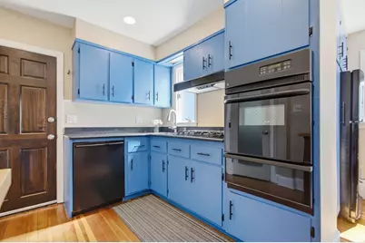 31 Mount Vernon St, Boston, MA 02132 - Photo 21