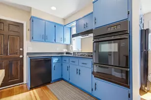 31 Mt Vernon St, Boston, MA 02132 - Photo 21