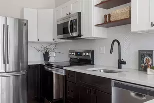 256 Bremen St, Boston, MA 02128 - Photo 3