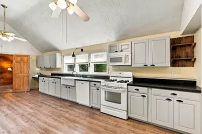 15 North St, Upton, MA 01568 - Photo 11