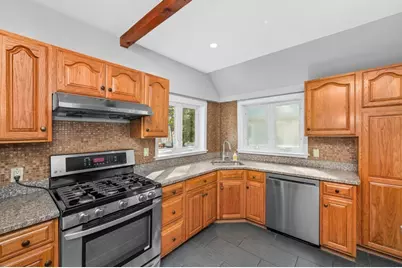 19 Richmond St, Boston, MA 02124 - Photo 11