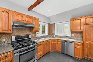 19 Richmond St, Boston, MA 02124 - Photo 11