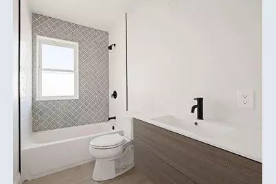 849 Cummins Hwy #3, Boston, MA 02126 - Photo 9