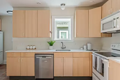 26 Princeton St #26, Medford, MA 02155 - Photo 5