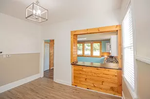 19 Lynn St, Peabody, MA 01960 - Photo 9