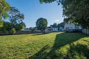 19 Lynn St, Peabody, MA 01960 - Photo 23