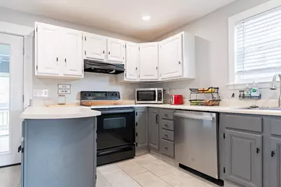45 S Pine St, Haverhill, MA 01835 - Photo 13