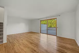 16 Bedford Ct, Amherst, MA 01002 - Photo 13