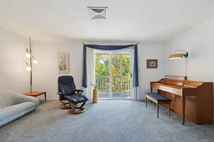 47 Rose Ct, Norwood, MA 02062 - Photo 5