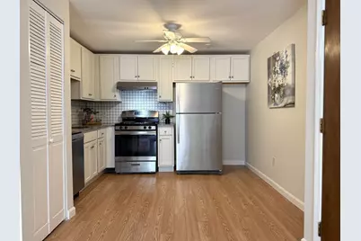 8 Kenmar Dr #64, Billerica, MA 01821 - Photo 3