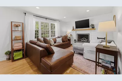 9 Indian Path, Grafton, MA 01536 - Photo 3