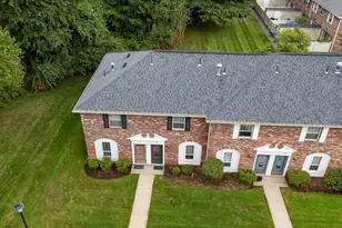 501 Windsor Dr, Framingham, MA 01701 - Photo 3