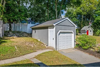 176 Nahant St, Wakefield, MA 01880 - Photo 25