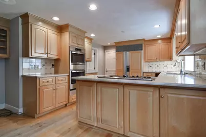 46 Donnelly Dr, Dover, MA 02030 - Photo 7