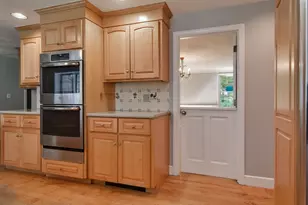 46 Donnelly Dr, Dover, MA 02030 - Photo 9