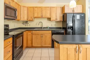 26 Myers Farm Ln, Greenfield, MA 01301 - Photo 3