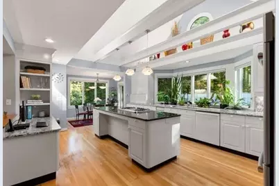 125 Bristers Hill, Concord, MA 01742 - Photo 11