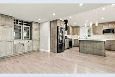 47 Rosedale Rd, Watertown, MA 02472 - Photo 11