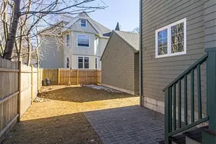 58 Prospect St, Newton, MA 02465 - Photo 11
