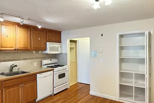 12 Portland St, Lynn, MA 01902 - Photo 5