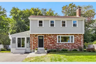 468 Underwood St, Holliston, MA 01746 - Photo 1