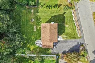 468 Underwood St, Holliston, MA 01746 - Photo 7