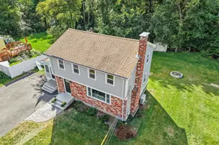 468 Underwood St, Holliston, MA 01746 - Photo 5