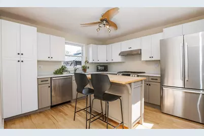 16 Albion St, Salem, MA 01970 - Photo 9