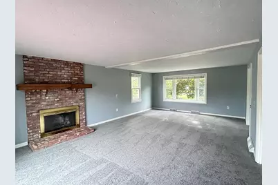 42 Edgewood Rd, Southborough, MA 01772 - Photo 7