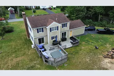 37 Rhode Island Ave, Dartmouth, MA 02747 - Photo 3