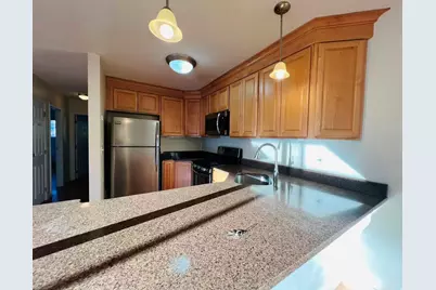 8 Crescent Dr #5, Andover, MA 01810 - Photo 5
