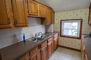 547 Robeson, Fall River, MA 02720 - Photo 3