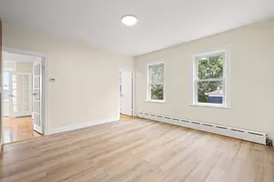 376 N Underwood St, Fall River, MA 02720 - Photo 5
