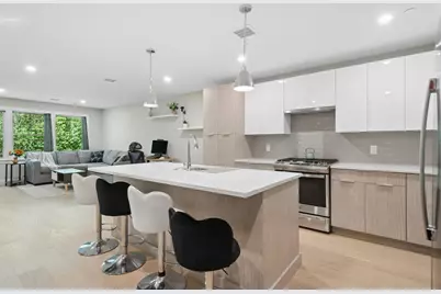 5205 Washington St #305R, Boston, MA 02132 - Photo 9