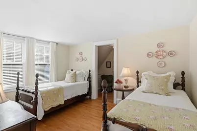 131 Wenonah Rd, Longmeadow, MA 01106 - Photo 29