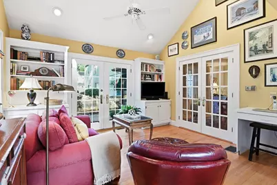131 Wenonah Rd, Longmeadow, MA 01106 - Photo 17