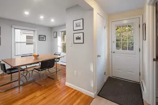 29 Pinecliff Rd, Boston, MA 02132 - Photo 11