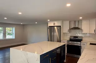 6 Wharton Ct, Boston, MA 02136 - Photo 5