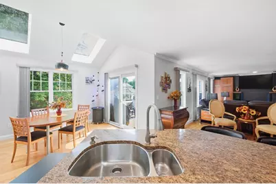 24 Goodnow Ln, Framingham, MA 01702 - Photo 5