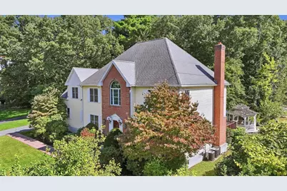 24 Goodnow Ln, Framingham, MA 01702 - Photo 33