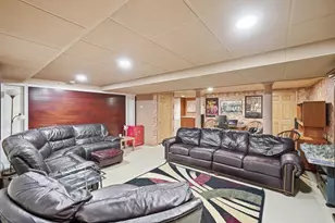24 Goodnow Ln, Framingham, MA 01702 - Photo 27