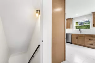 256 Weetamoe St, Fall River, MA 02720 - Photo 21