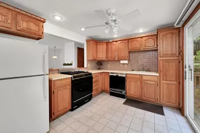 132 Forest St, Weymouth, MA 02190 - Photo 11