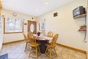 100 Buttonwood St, Boston, MA 02125 - Photo 15