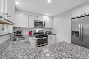 80 Smith St, Lowell, MA 01851 - Photo 7