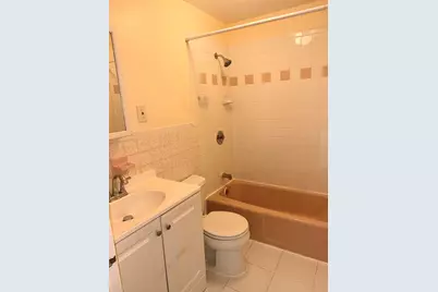 262 E Haverhill St #2, Lawrence, MA 01841 - Photo 9